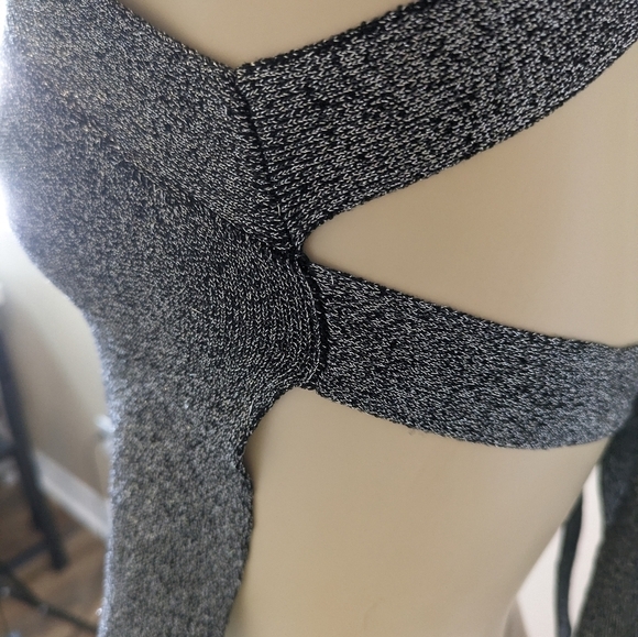 Aritzia Wilfred metallic cropped shirt silver - Picture 4 of 10